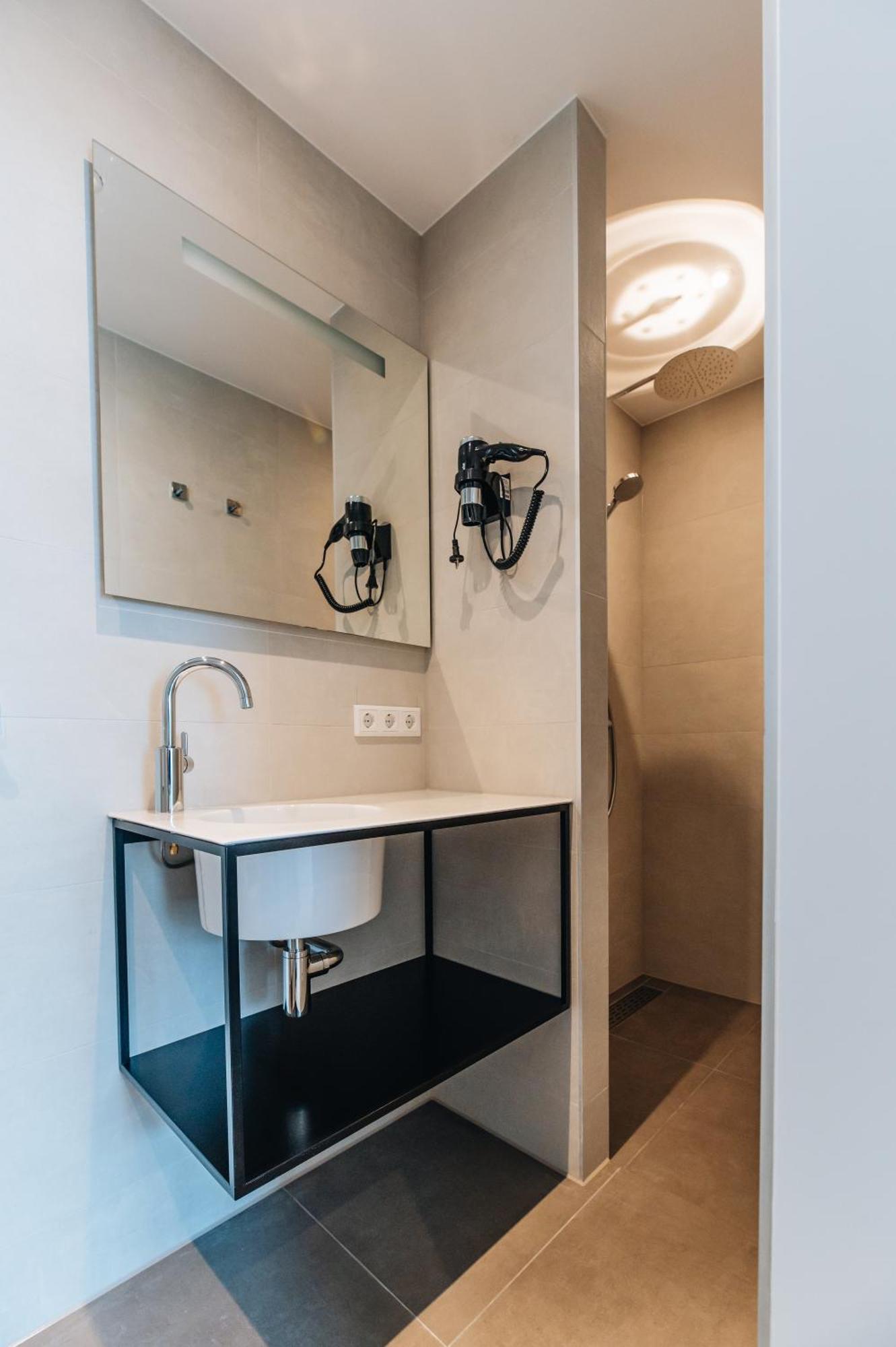 - Bed & Breakfast Renesse